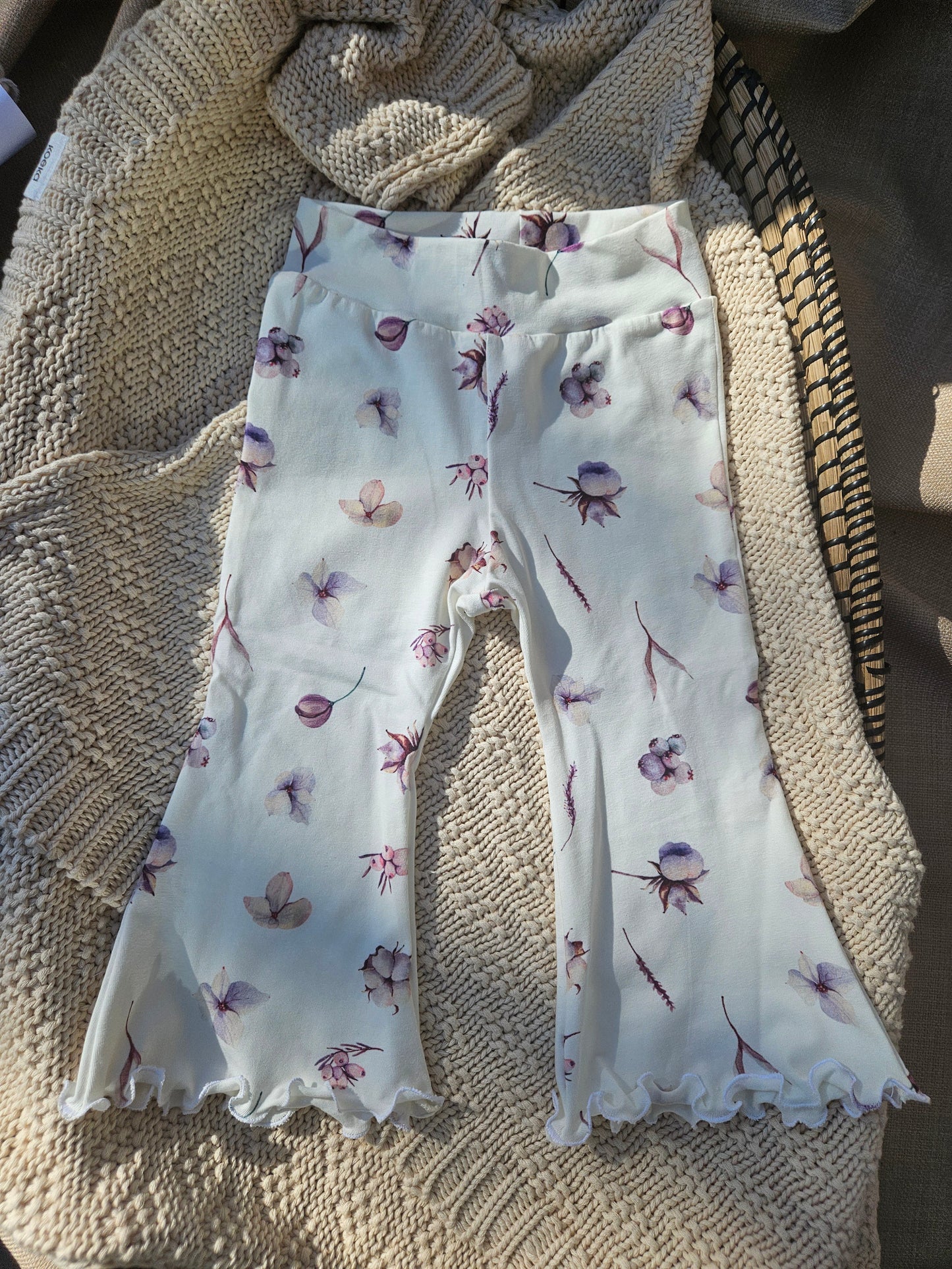 Flared Lila flower