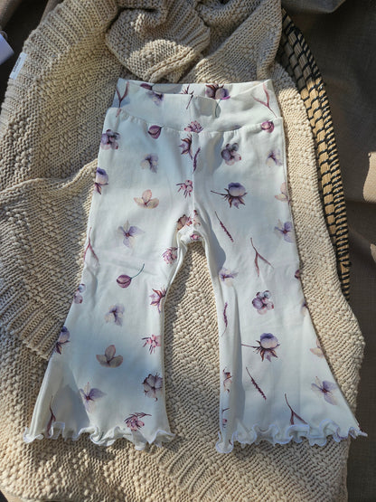 Flared Lila flower