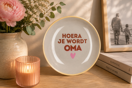 Bord rond je wordt oma